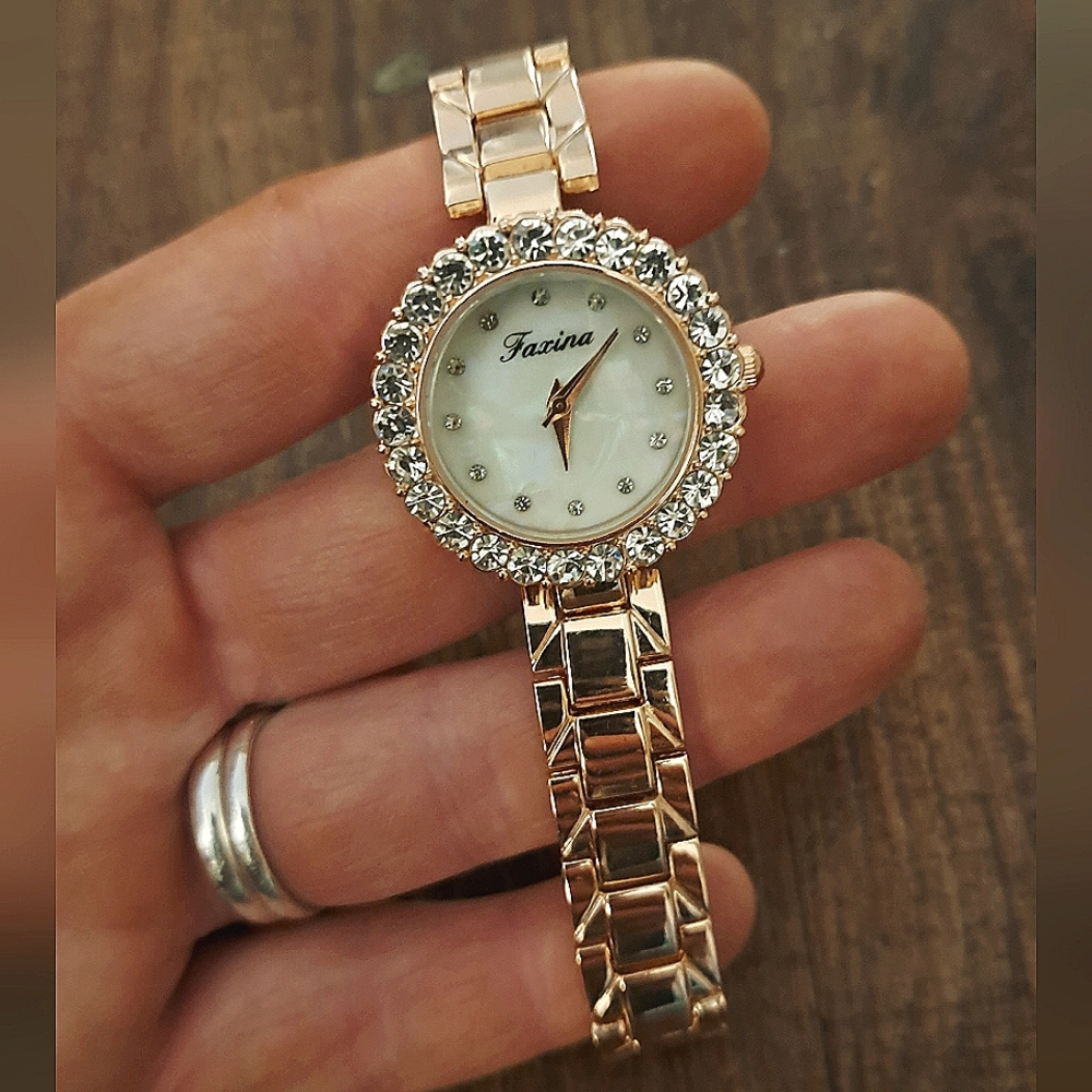 Faxina Gold Watch